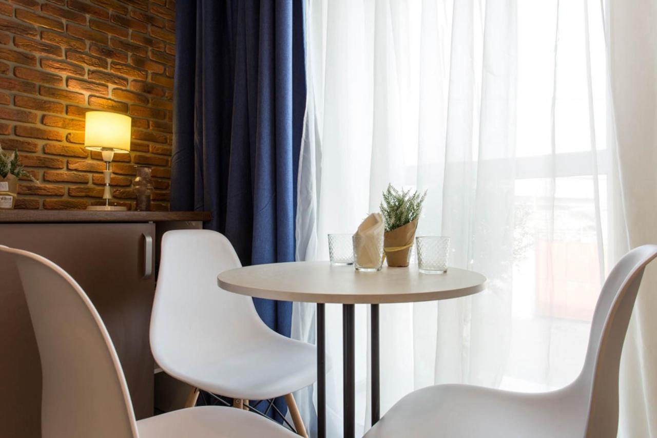 Modern Apartments In The Centre - Kuznechna Str. 26/4 Harkov Kültér fotó